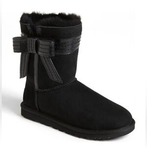 UGG Black Bow Boot Josette Suede Shoe‎ Classic Sheepskin Leather Short 9